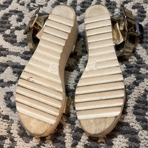 Target sandals - Picture 3 of 3